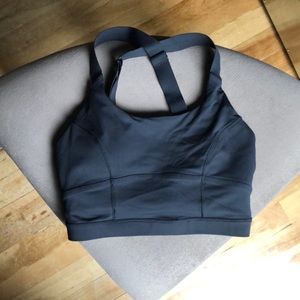 Lululemon sports bra
